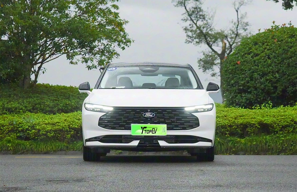 imgi_3_1_3(41) Ford Mondeo 2026– Factory Price From China | CarSaleChina - Image 1