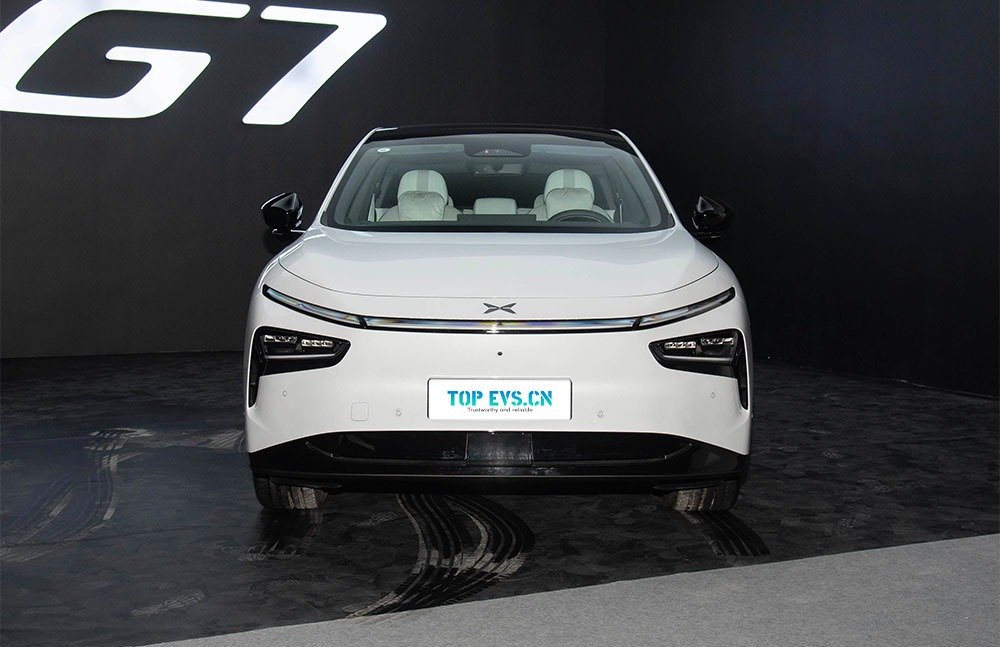 imgi_3_1_3(6) 2026 Xpeng G7– China Export Vehicle | CarSaleChina - Image 1
