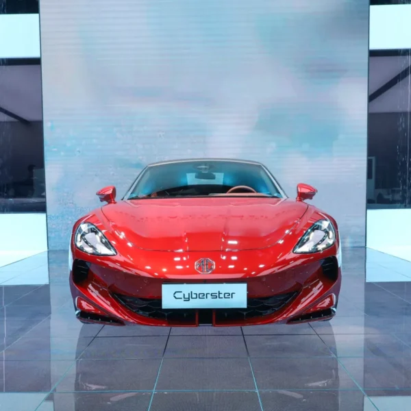 MG Cyberster 2026 520km Legendary Four-Wheel Roadster– Wholesale Price From China | CarSaleChina