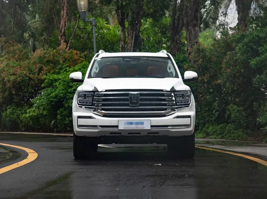 imgi_73_Gwm-Tank-500-Hi4-T-Standard-Editio 2026 Luxury Great Wall Tank 500 Hi4-T 360PS New Electric Hybrid Multi-Function Automatic SUV– In Stock in China | CarSaleChina - Image 1